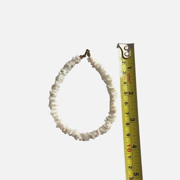 BEAUTIFUL WOMENS WHITE TONE BEADED BRACELET - Picture 3 of 3